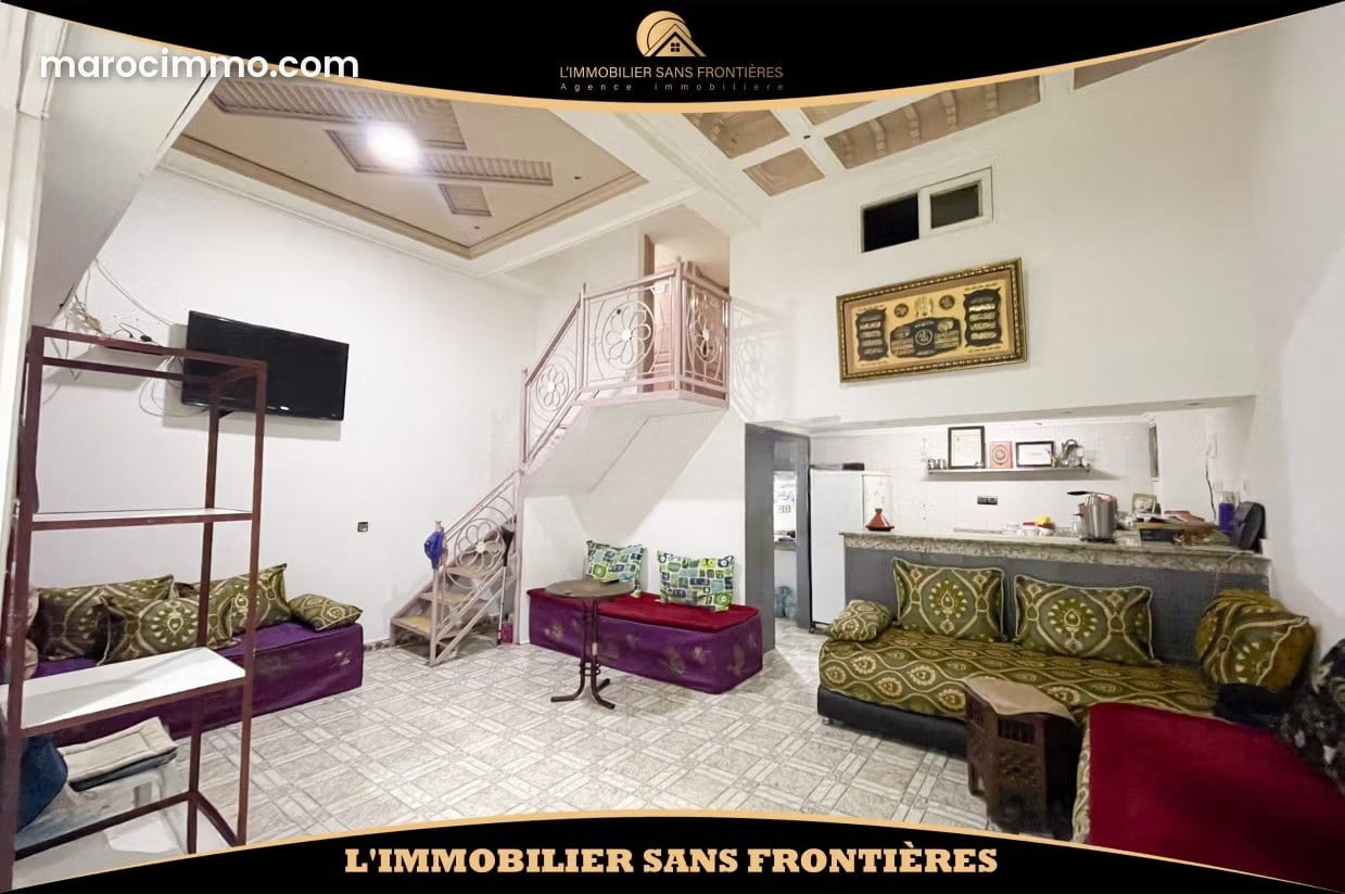 Local commercial de 100 m², photo 1 sur 10