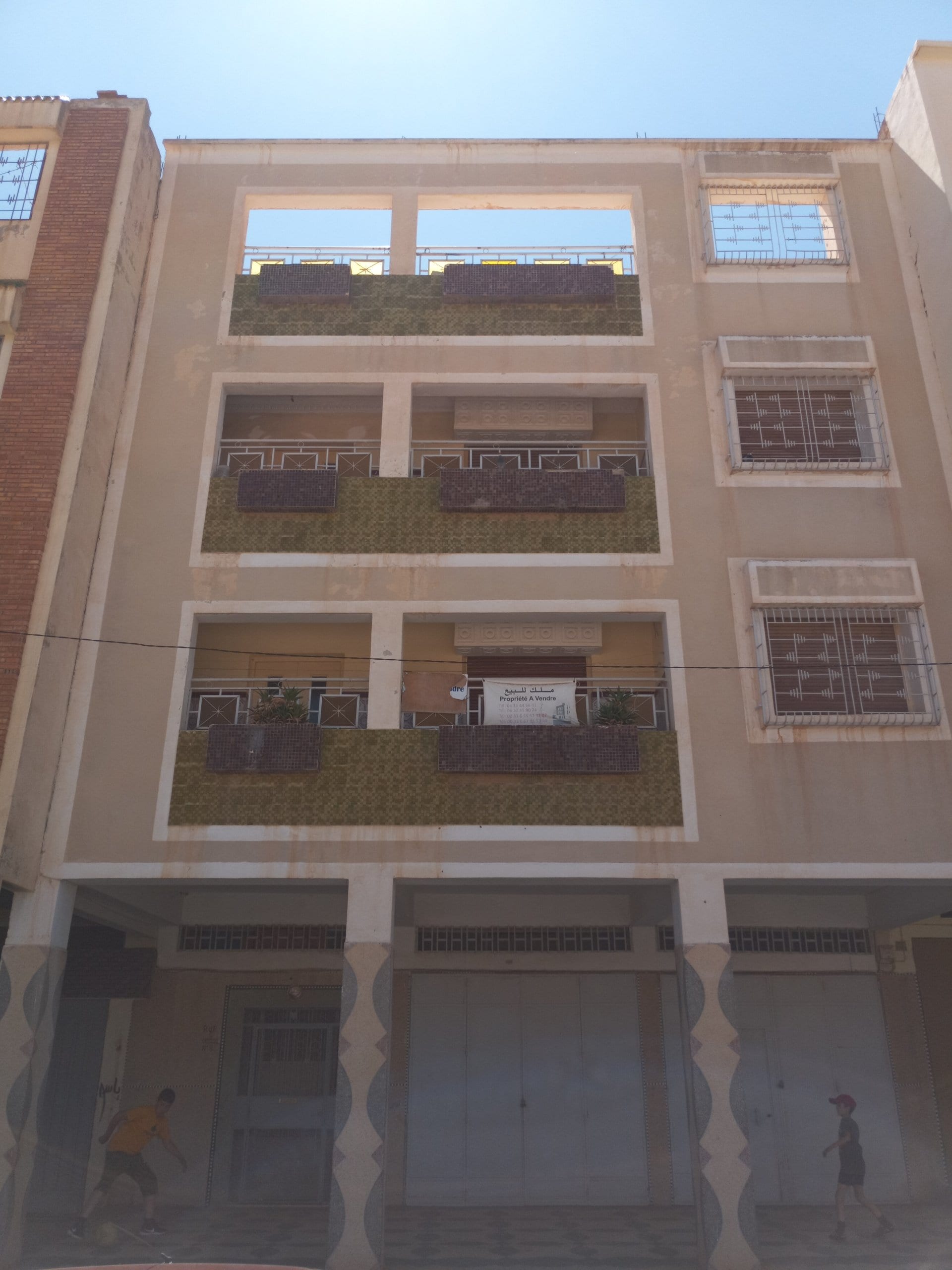 Vente immeuble R+2-2 facades titré commercial, photo 3 sur 3
