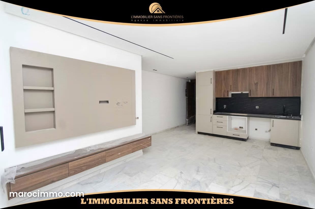 Studio, photo 1 sur 10