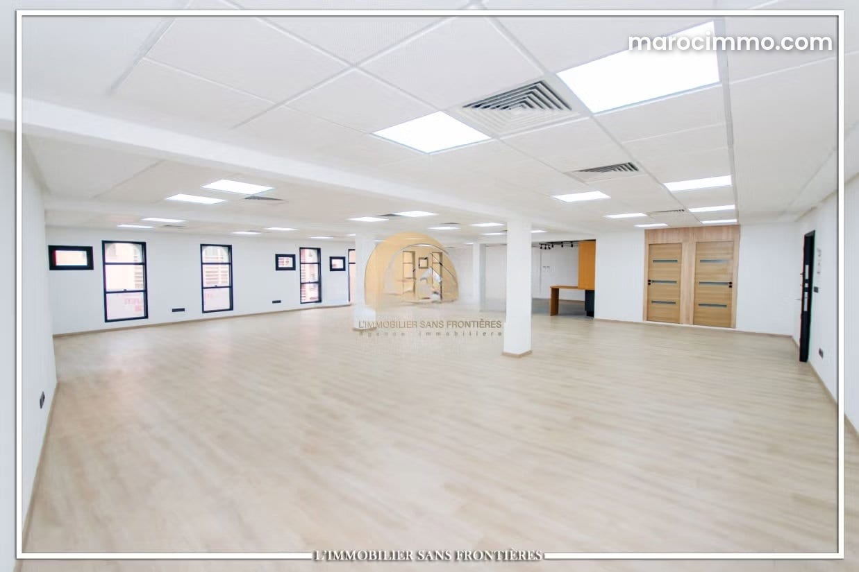 198 m² Office Space in Gueliz, photo 3 of 10