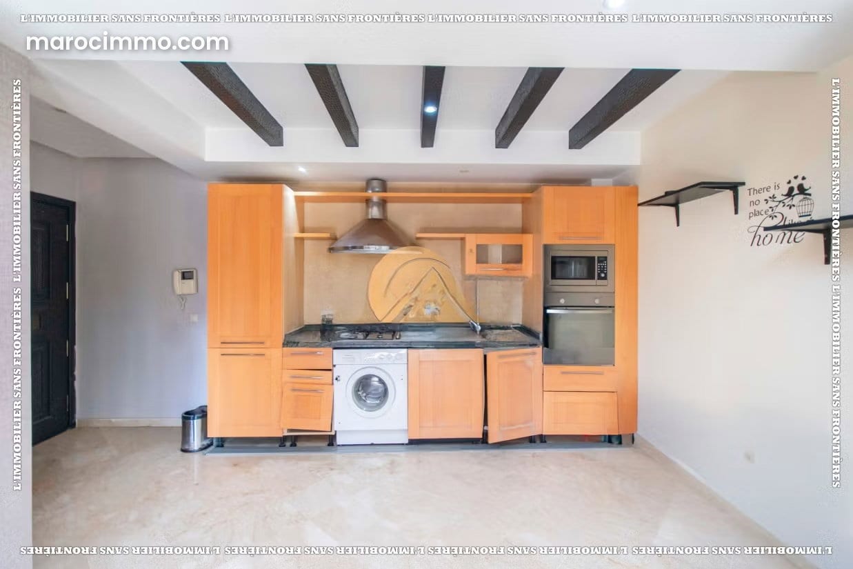 47 m² Apartment with Parking in Gueliz, photo 2 of 12