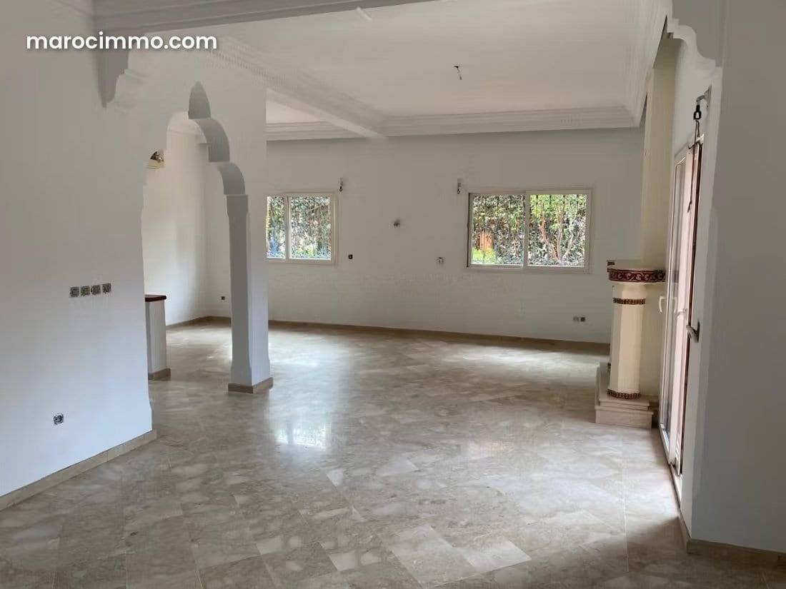 High-End 516 m² Villa in Targa, photo 2 of 14