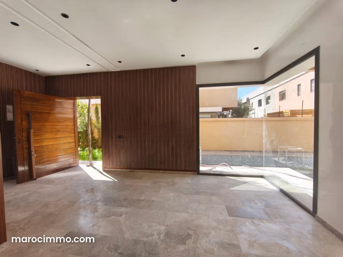 Villa moderne de 200 m², route d'Amezmiz, photo 2 sur 12