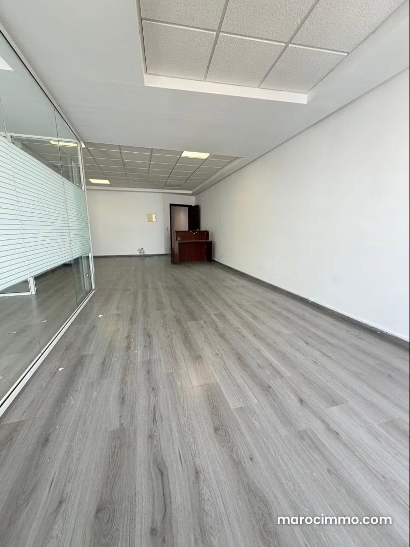 Bureau de 61 m² avec garage et ascenseur à Anfa, photo 5 sur 6