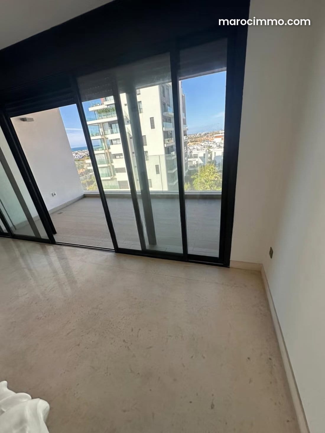 Appartement de 4 pièces à Aïn Diab, photo 2 sur 11