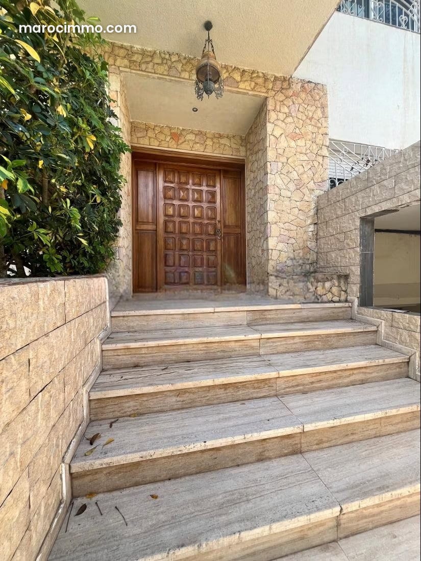 Villa 4 chambres avec jardin, photo 1 sur 26