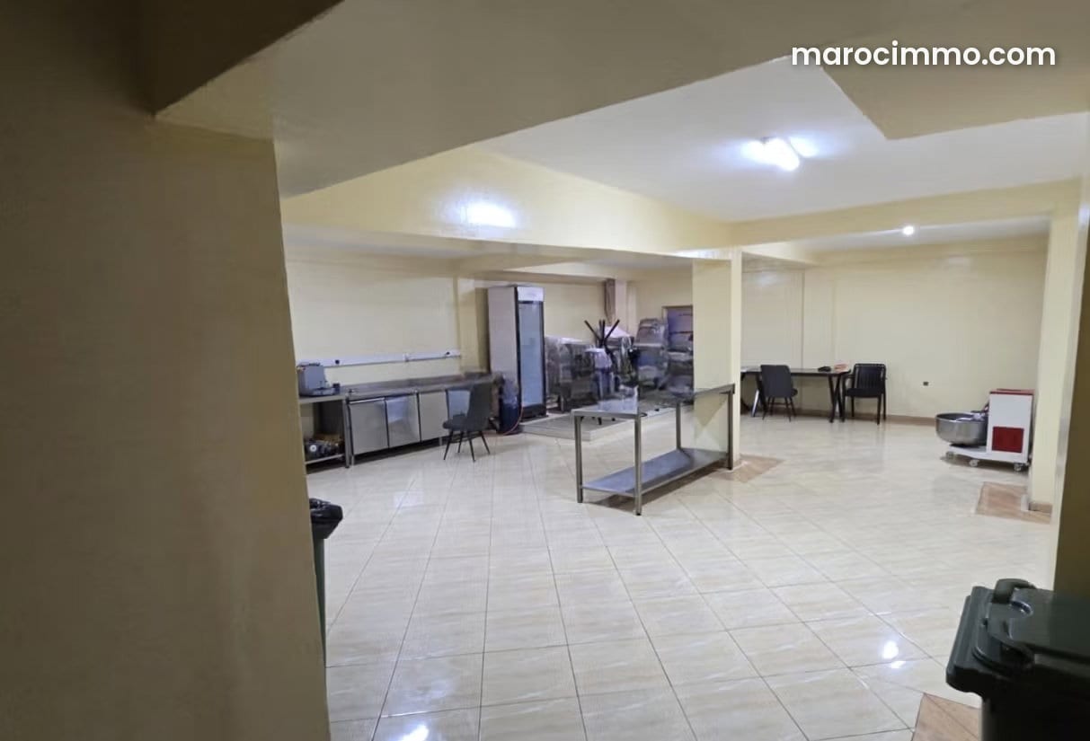 Fonds de commerce restaurant à Hay Salam, photo 2 sur 3