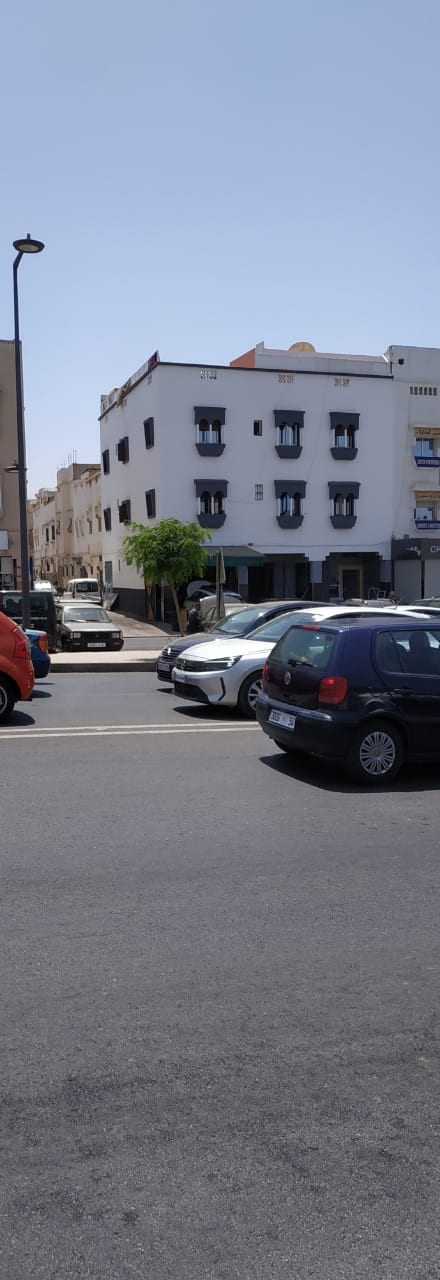 Immeuble mixte commercial et résidentiel à Hay Al Wafaa, photo 5 sur 6