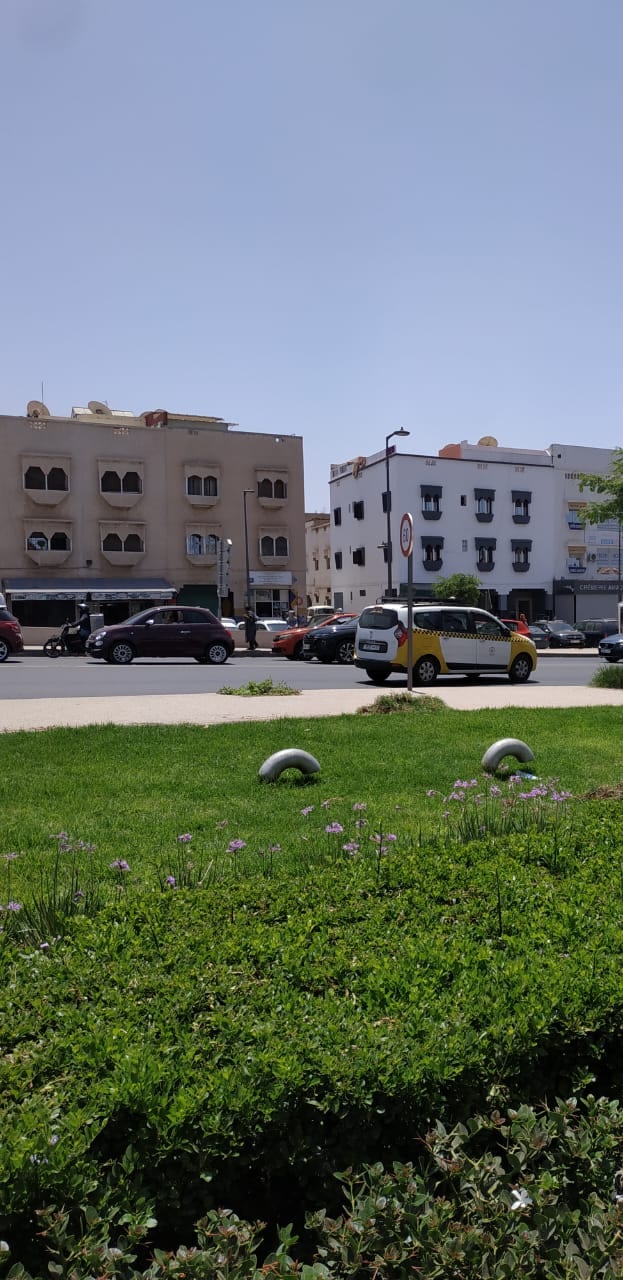 Immeuble mixte commercial et résidentiel à Hay Al Wafaa, photo 4 sur 6
