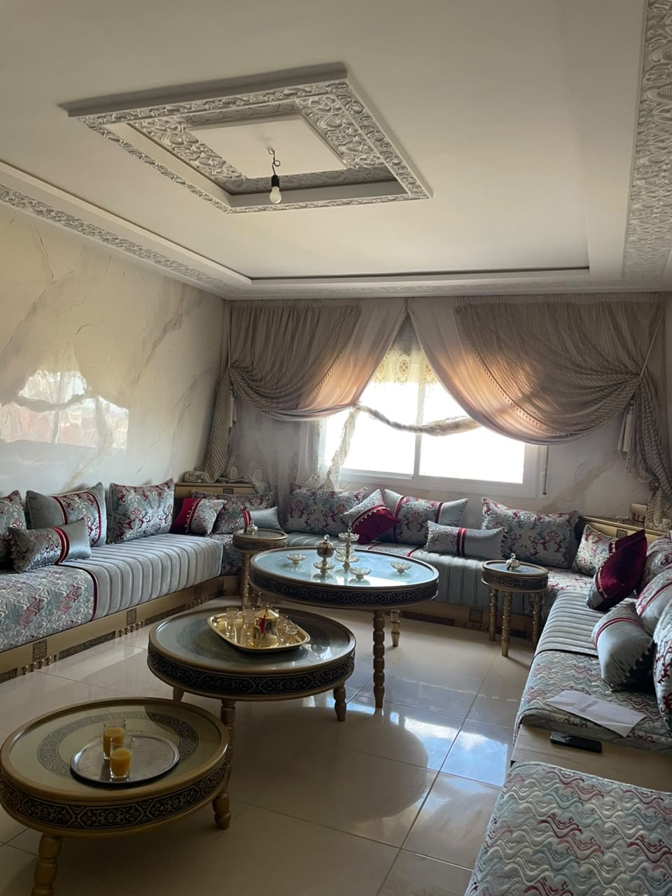 Appartement lumineux de 120 m² à Boujrah, 3 chambres, balcon et grand, photo 2 sur 21