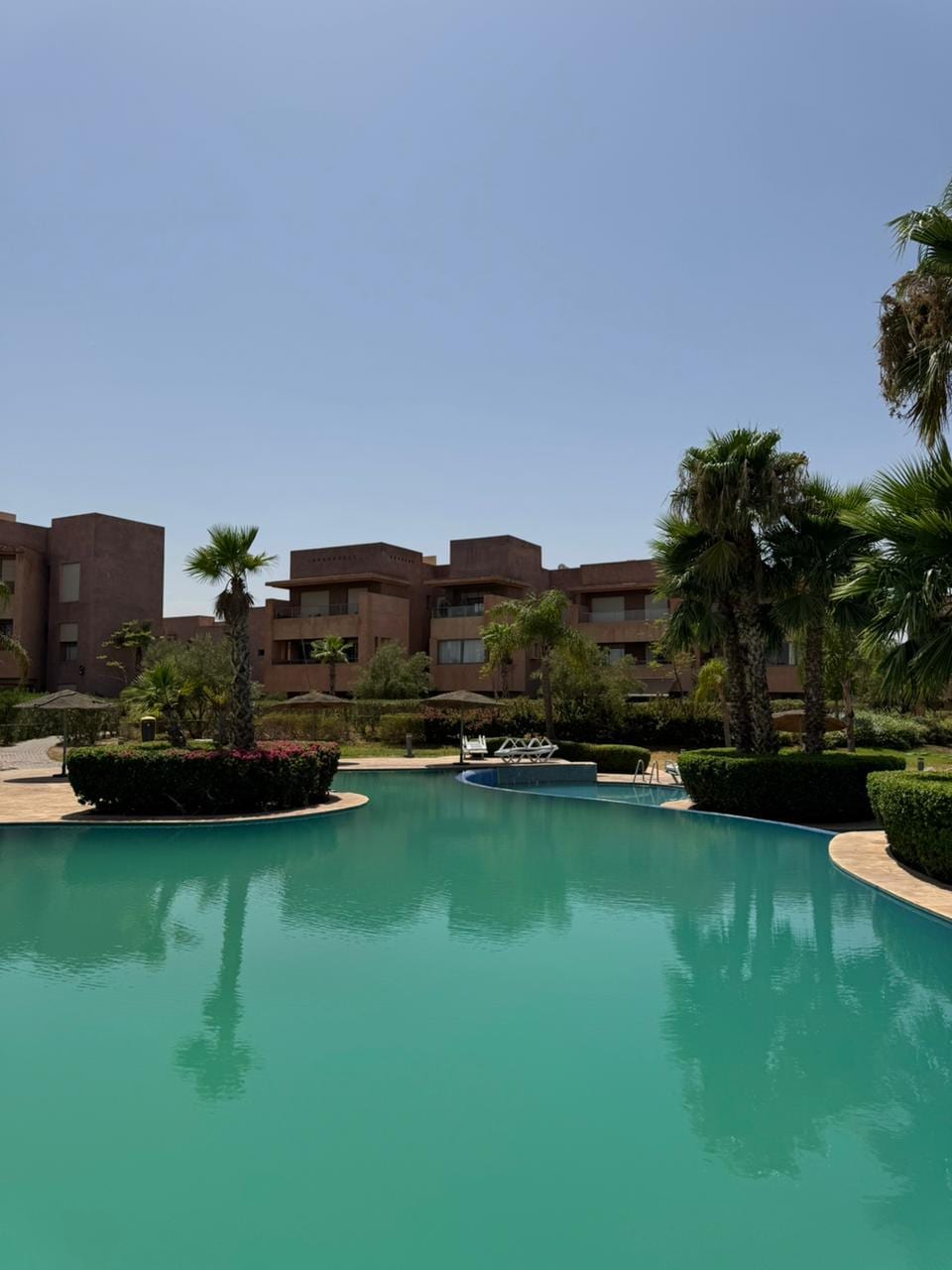 Appartement meublé 2 chambres en résidence avec piscine, photo 1 sur 9