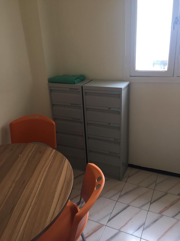 BUREAU ÉQUIPÉ À LOUER — TOUT COMPRIS, photo 4 sur 9