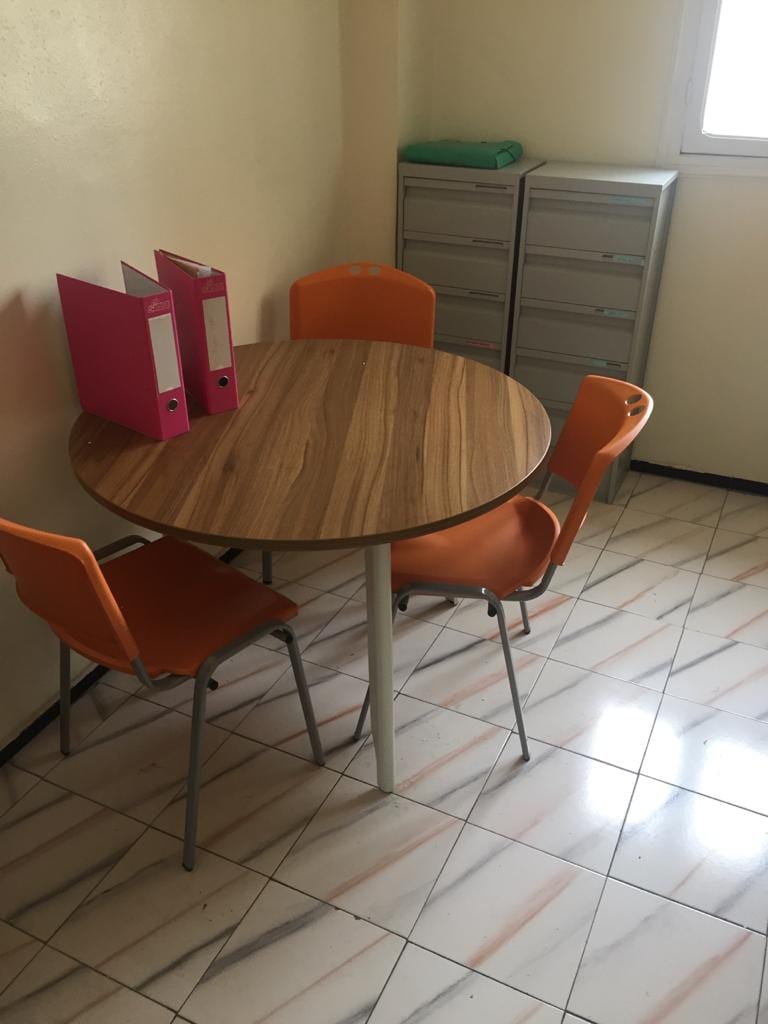 BUREAU ÉQUIPÉ À LOUER — TOUT COMPRIS, photo 5 sur 9