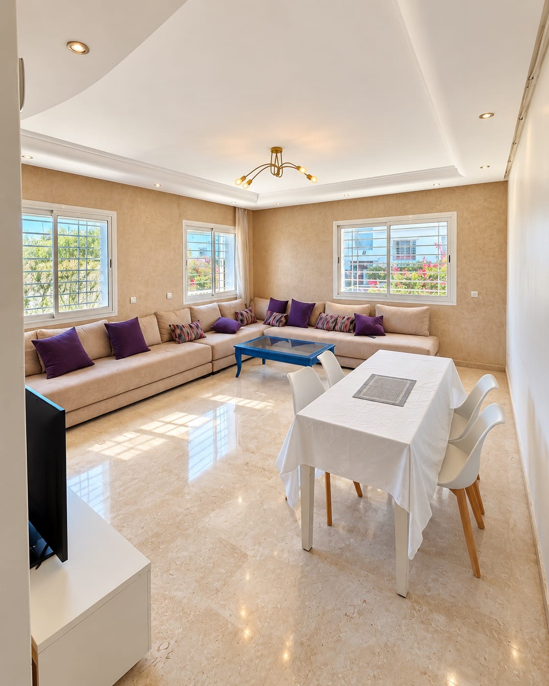 Appartement meublé 3 chambres en résidence avec piscine, photo 1 sur 11