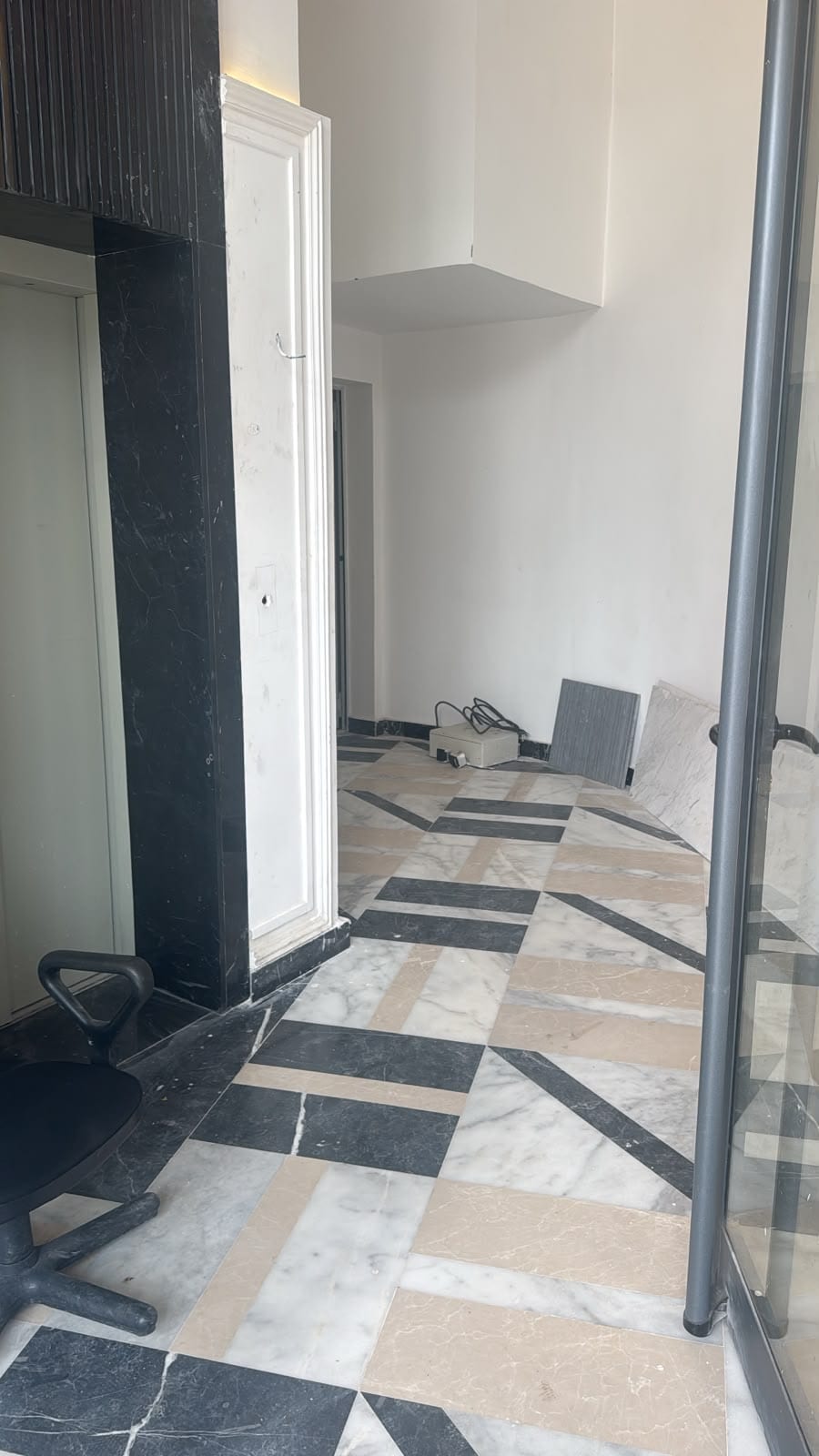 Appart studio 1 chambre salon avec jolie terrasse quartier Rivièra, photo 2 sur 22