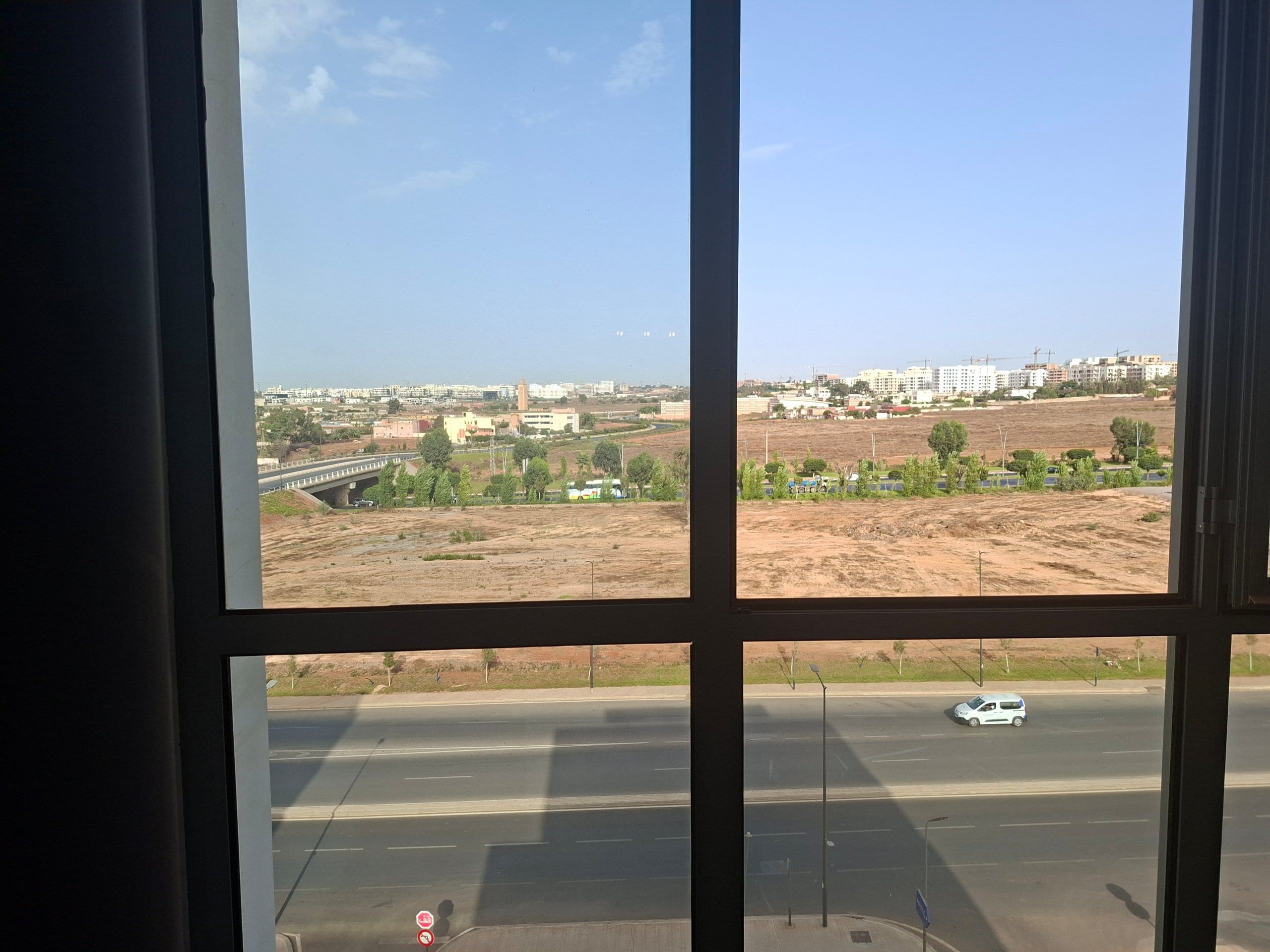 Bureau haut standing avec terrasse — Green Works Center Sidi Maarouf, photo 5 sur 6