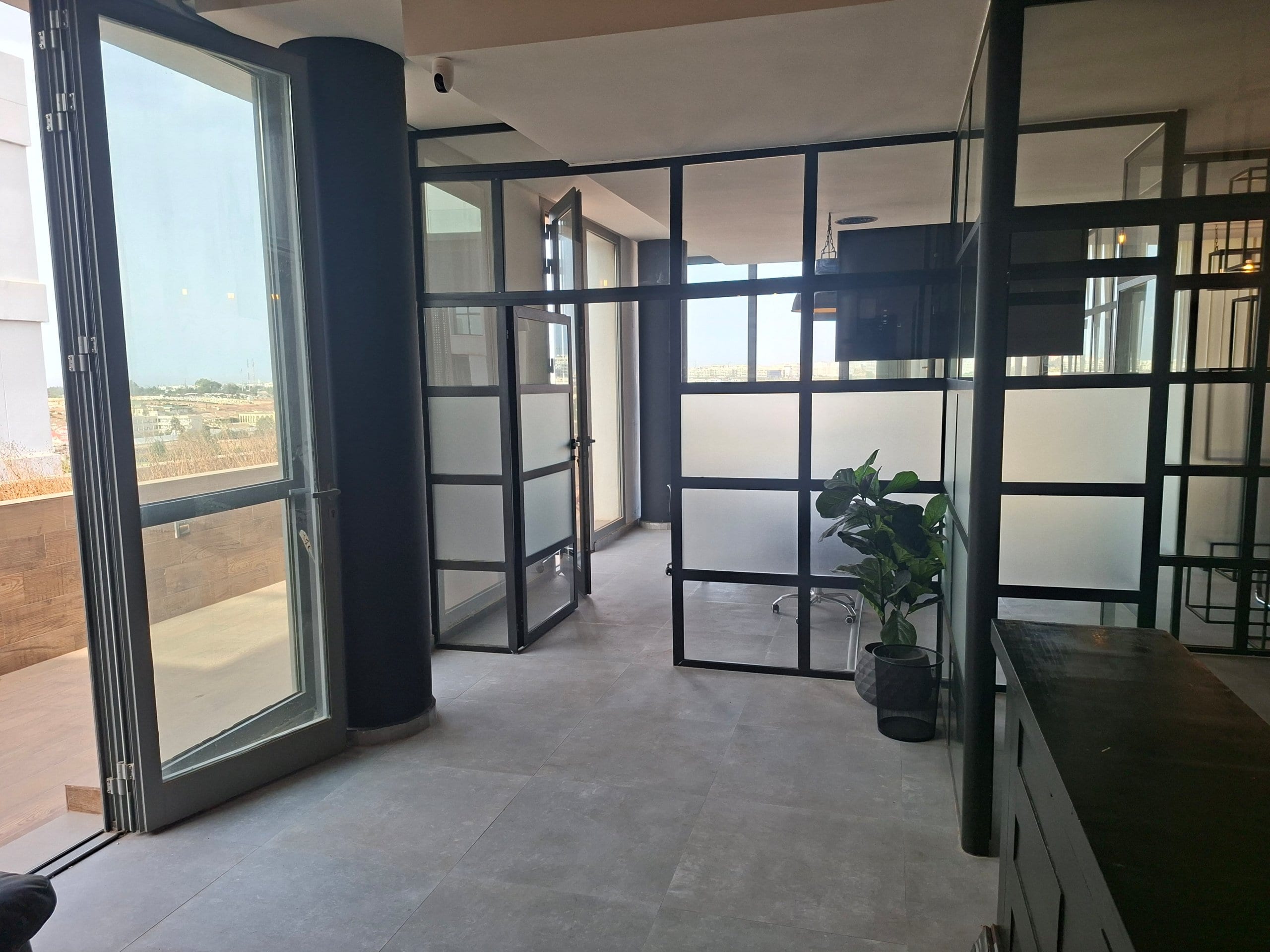 Bureau de 118 m², photo 1 sur 6
