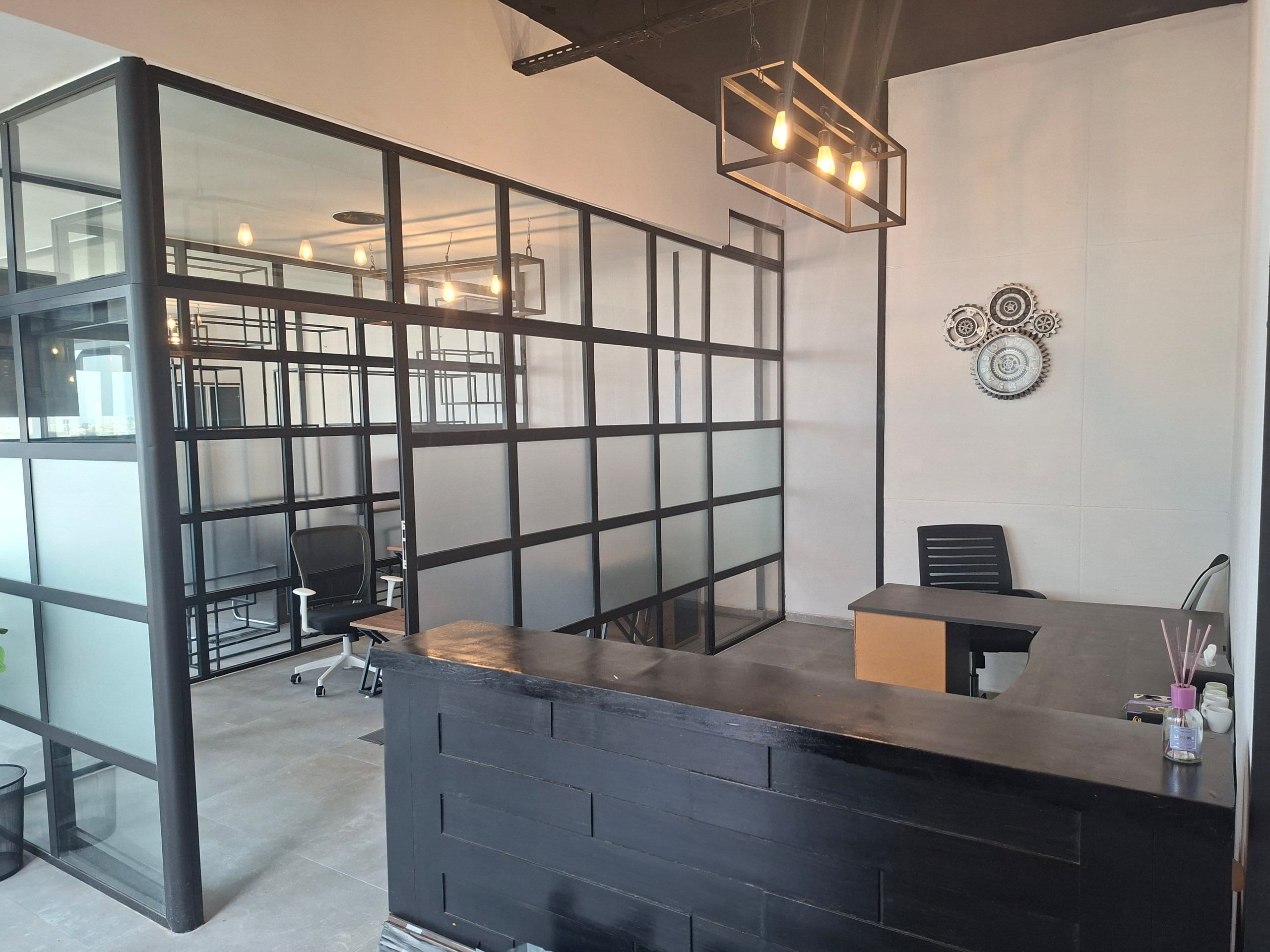 Bureau haut standing avec terrasse — Green Works Center Sidi Maarouf, photo 2 sur 6