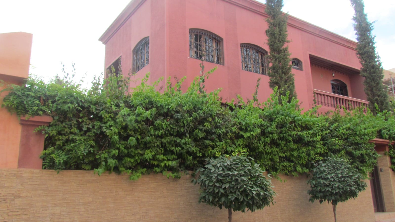 Villa à louer à Hay Andaluss, Amerchich derrière Université Kadi Ayyad, photo 5 sur 11