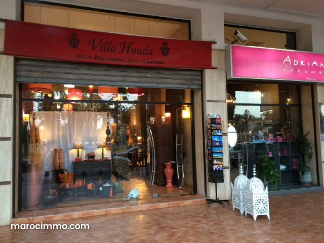 A vendre local cal 300 m2 mohammedia parc — 2