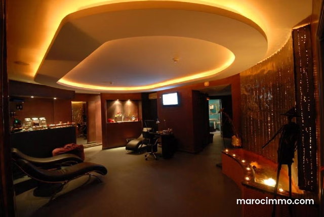 A vendre local cal 300 m2 mohammedia parc — 3