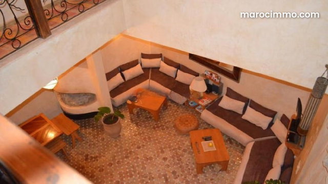 Joli Riad prés de la mèr — 4