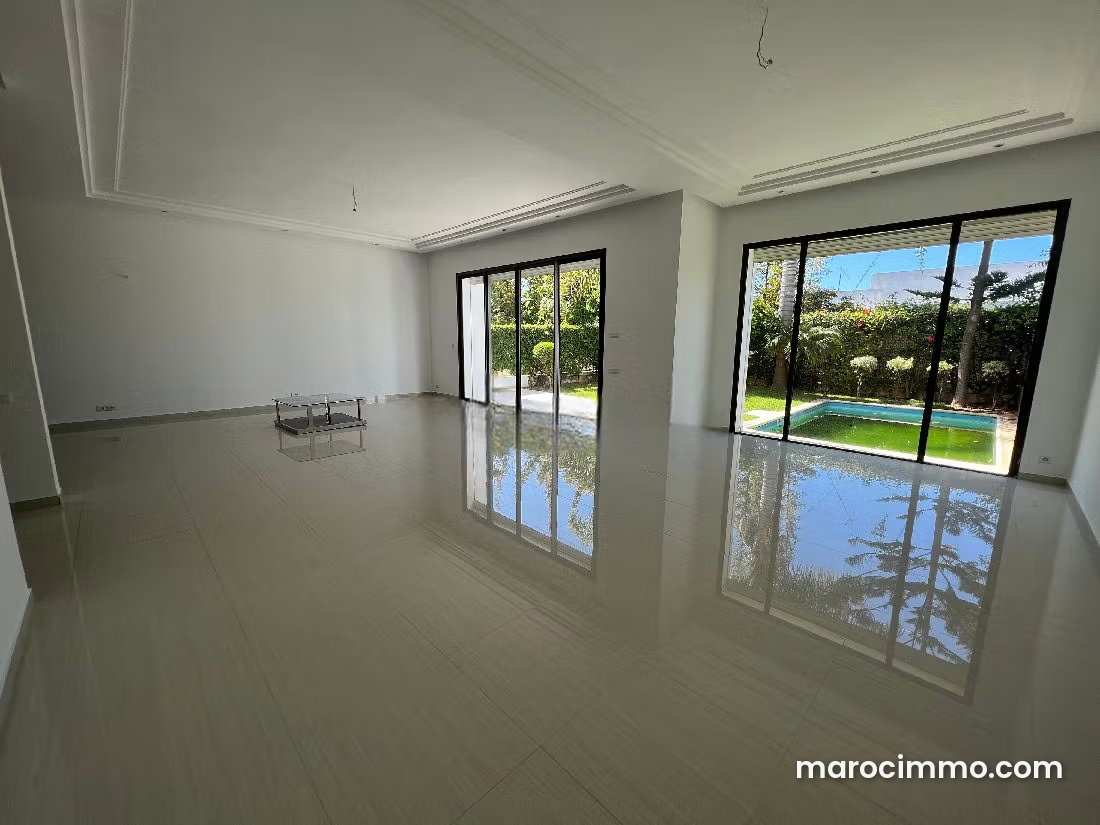 Villa with Pool for Rent in Aïn Diab, Casablanca — Casablanca