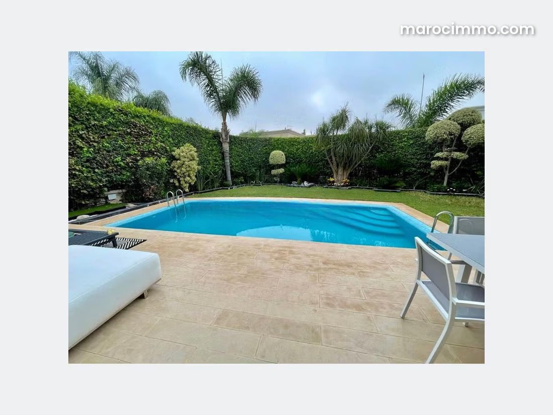 Villa meublée 600 m² avec piscine à louer, Californie Casablanca — Casablanca