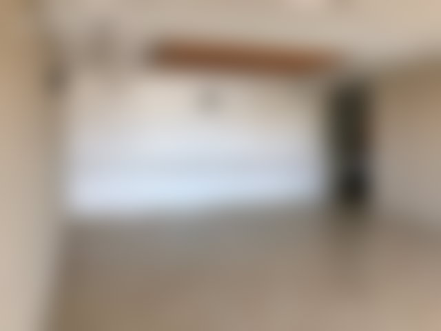 شقة فسيحة بشرفة للإيجار في حي أكدال الرباط — 2