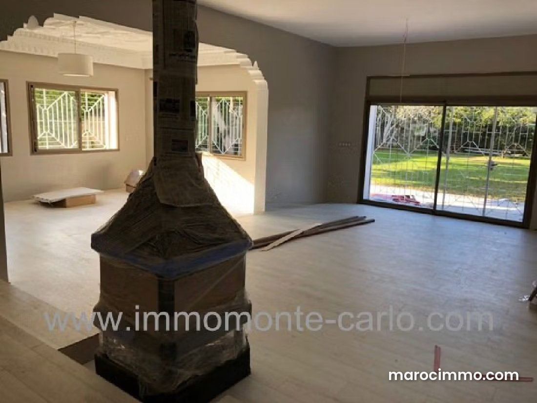 600 sq m Villa with Garden, Souissi, Rabat — Rabat