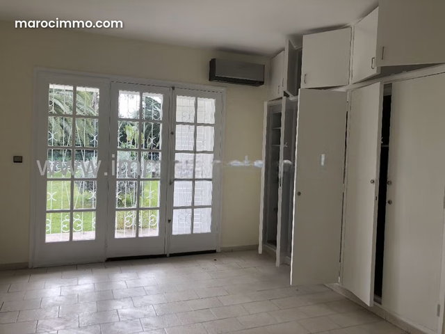 Villa for rent with pool in Souissi — 3
