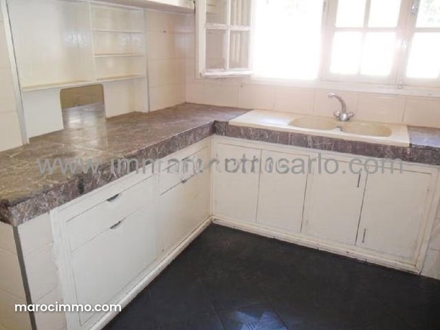 Villa for rent with pool in Souissi — 2