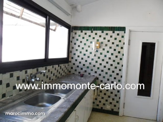 Villa for rent with heating and pool in Souissi Rabat — 3