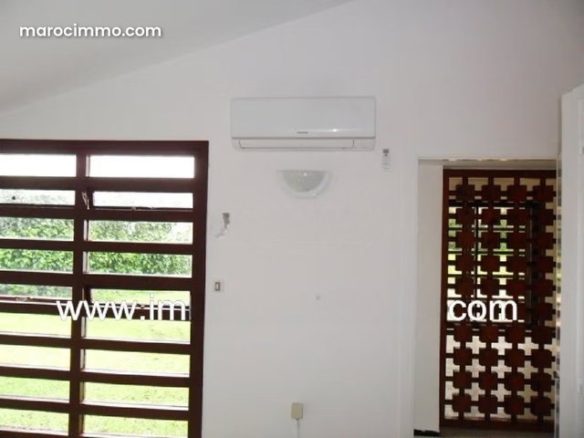 Villa for rent with heating and pool in Souissi Rabat — 4