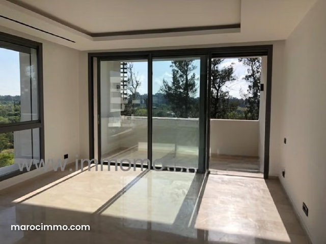 Appartement de standing avec terrasse sans vis à v — 2