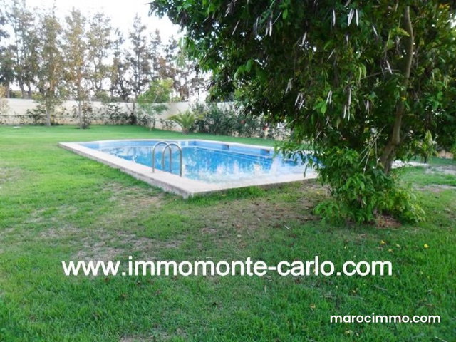 Magnificent villa with pool and heating for rent — 2