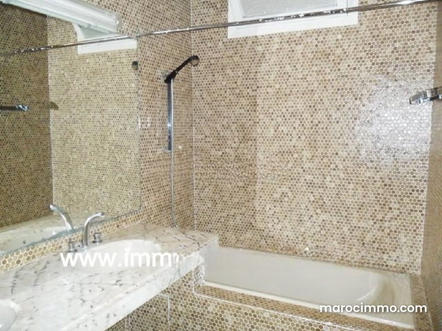 Magnificent villa with pool and heating for rent — 5