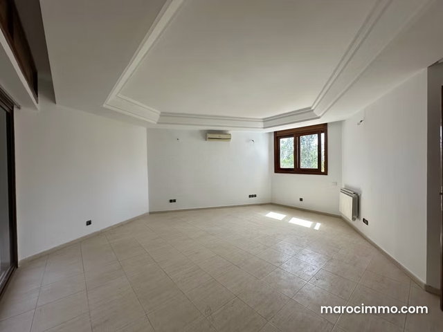Très belle villa à louer à Rabat Souissi — 3