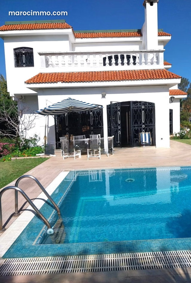À louer une villa avec piscine et chauffage central — 3