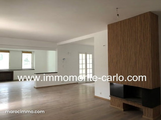 Beautiful villa with pool in Souissi — 2