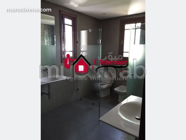Villa 675m² Moderne à Longchamps — 3