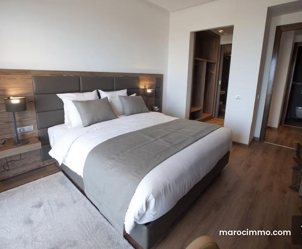 One-Bedroom Apartment with Swimming Pool, Aïn Diab, Casablanca — Casablanca