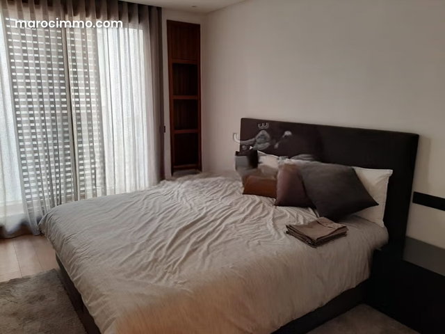 Tres bel appartement racine t4 — 2