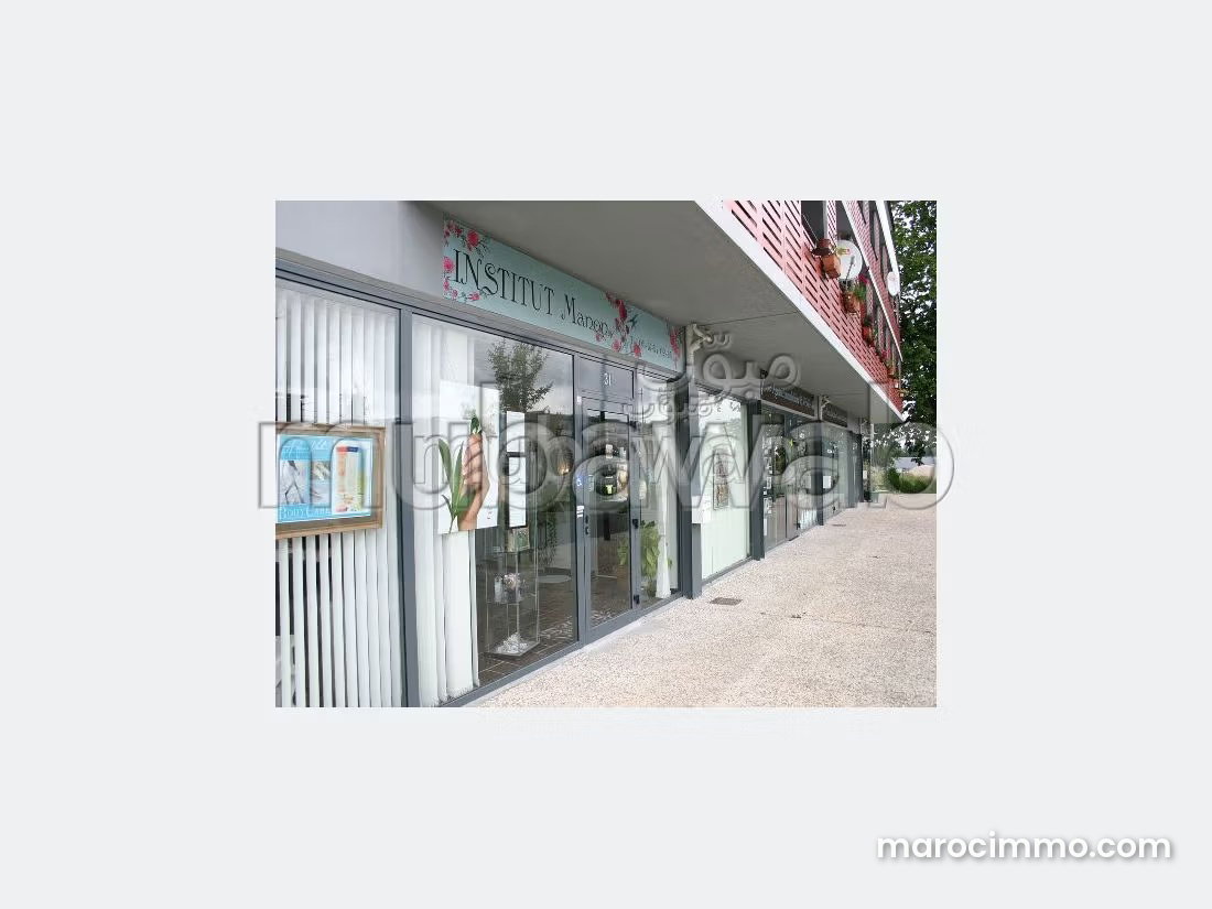 Local commercial 125 m² Maarif, Casablanca, parfait garage — Casablanca