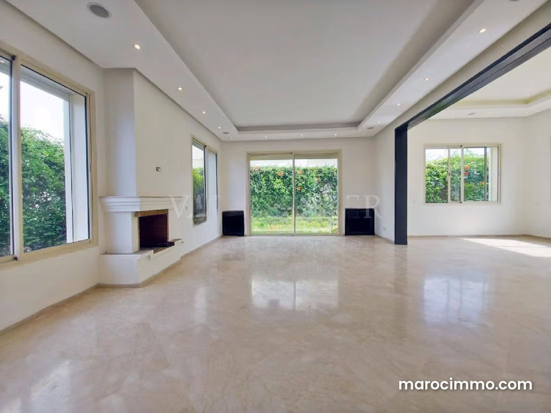 400 sqm Villa with Pool and Sea Views, Ain Diab, Casablanca — Casablanca