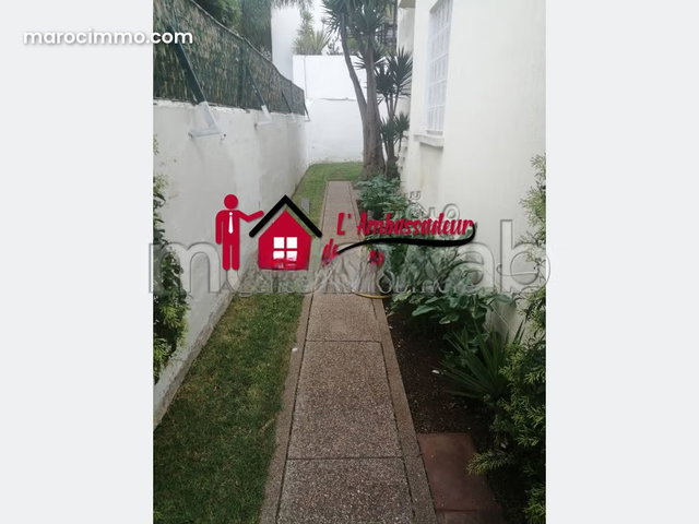 Villa de 375 m2 à CIL — 2