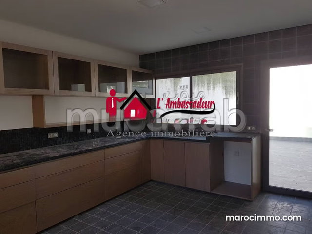 Villa Neuve Moderne de 733 m2 à Longchamps — 3