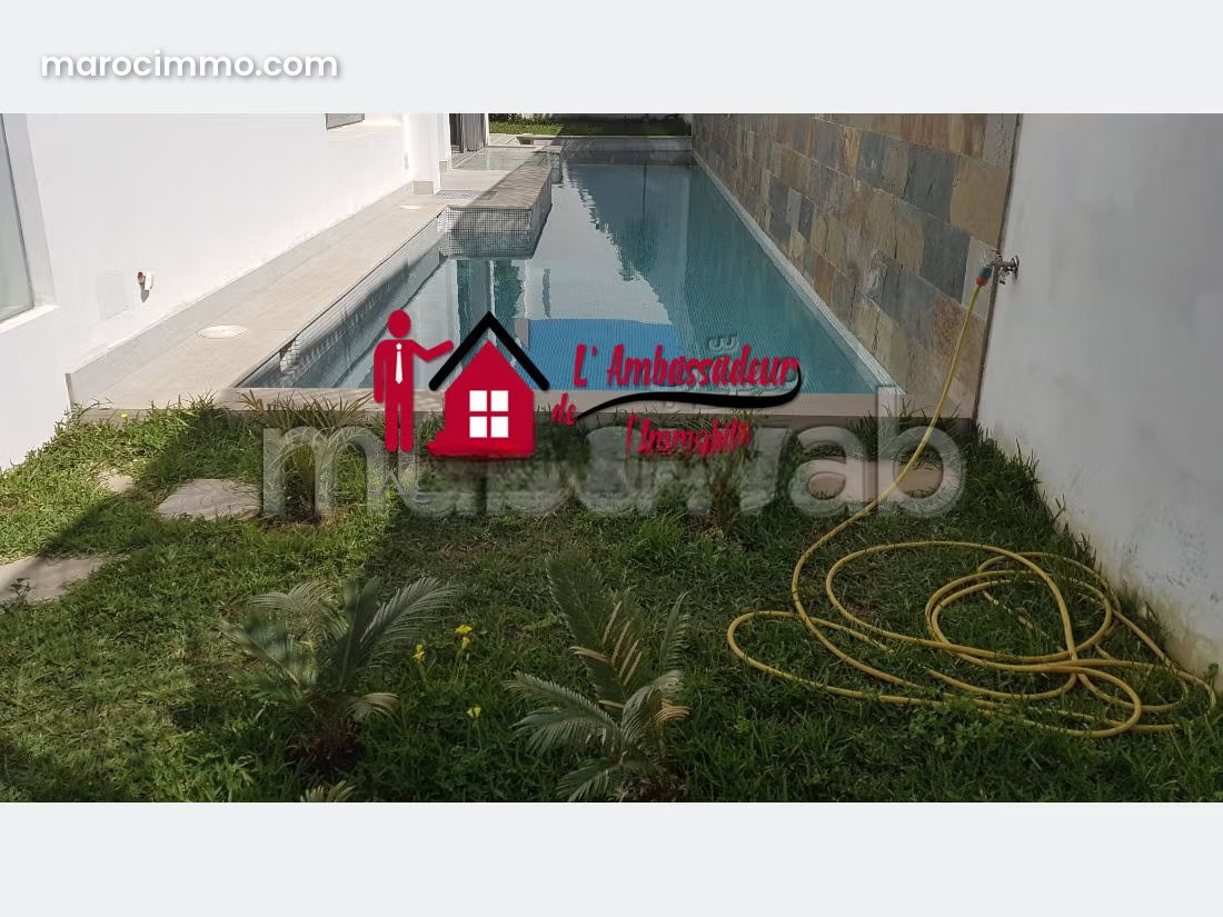 Brand-new 733 sqm villa with swimming pool, Longchamps, Casablanca — Casablanca