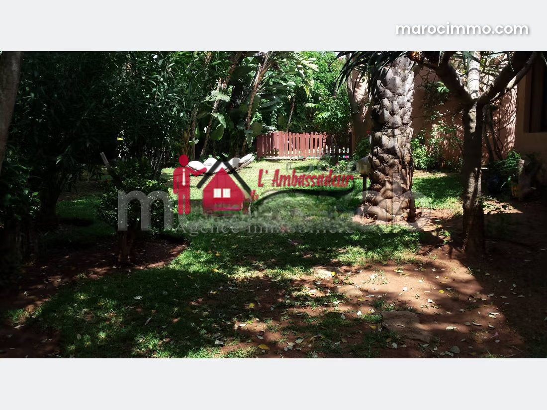 641 m² Villa to Renovate, C.I.L. Neighborhood, Casablanca — Casablanca