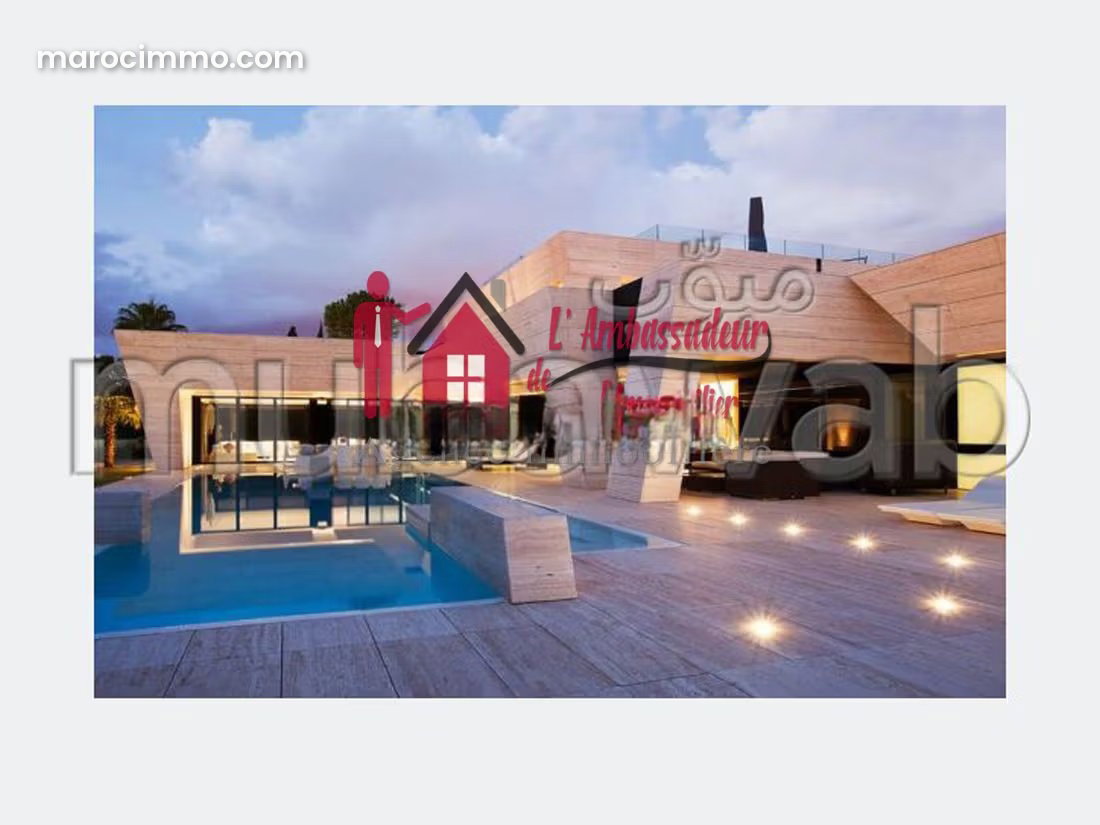 900 sqm Villa with Pool and Garden, Californie, Casablanca — Casablanca